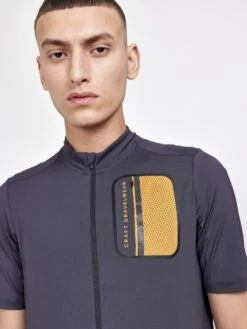 Craft Adv Gravel SS Jersey M 10687953 10 Craft Adv Gravel SS Jersey M 10687953 -Woehrl Populaire Boutique 1910571 992574 Adv Gravel SS Jersey M Closeup4