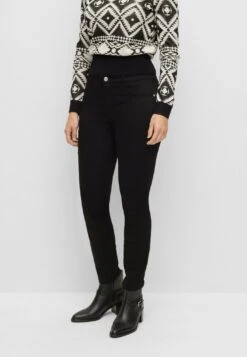 Boss SLIM-FIT JEANS SLIM CROP 4.0 AUS STAY BLACK-SUPER-STRETCH-DENIM 10664246 31 Boss SLIM-FIT JEANS SLIM CROP 4.0 AUS STAY BLACK-SUPER-STRETCH-DENIM 10664246 -Woehrl Populaire Boutique 50480816 005 350 ZA B2C SHO 01 valid until 2024610
