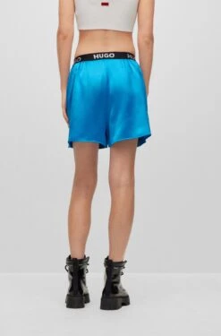 Hugo Shorts Mit Logos Am Bund 10681202 -Woehrl Populaire Boutique 50488572 435 360 HB B2C SHO 01 valid until 20241219