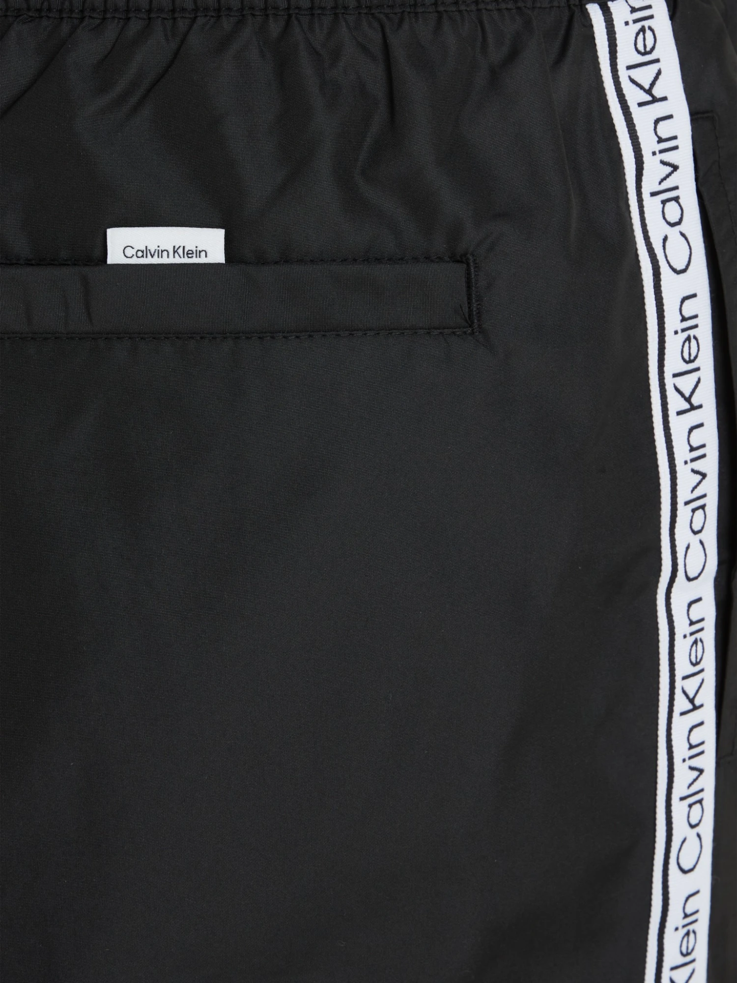 Calvin Klein Medium Badeshorts Mit Tunnelzug Logo Tape 10642238 5 Calvin Klein Medium Badeshorts Mit Tunnelzug Logo Tape 10642238 – Bild 5