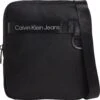 Calvin Klein Jeans Crossbody Bag Aus Recyceltem Nylon 10682727