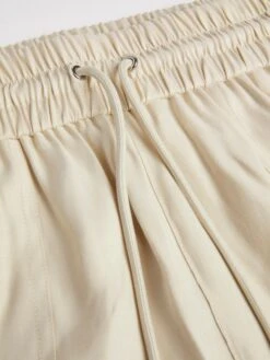 Guess Hose 10717366 -Woehrl Populaire Boutique ECOMM W3YB16WFJ92 F9EP ALT9