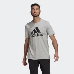 Adidas T-Shirt 1/2 Arm 10639895 9 Adidas T-Shirt 1/2 Arm 10639895 -Woehrl Populaire Boutique GK9123 APP on model standard gradient