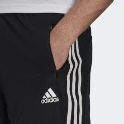 Adidas Trainingsshort 10639880 -Woehrl Populaire Boutique GM2127 APP on model detail 1 gradient