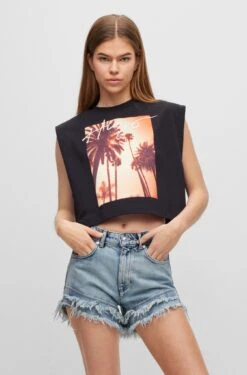Hugo Ärmelloses Crop-Top 10680458 -Woehrl Populaire Boutique HUGO Womensw SpringSummer 23 001 50489122 3