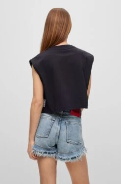 Hugo Ärmelloses Crop-Top 10680458 -Woehrl Populaire Boutique HUGO Womensw SpringSummer 23 001 50489122 4