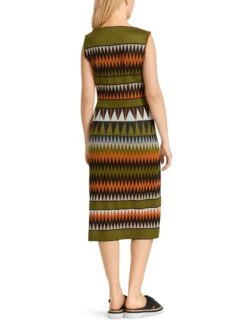Marc Cain Strickkleid Rethink Together 10714190 -Woehrl Populaire Boutique Marc Cain Co FrhjahrSommer 2023 525 UC2166M34 3