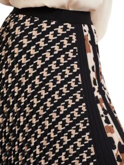 Marc Cain Plisseerock Im Mustermix 10681142 9 Marc Cain Plisseerock Im Mustermix 10681142 -Woehrl Populaire Boutique Marc Cain Co FrhjahrSommer 2023 900 UC7108W66 4