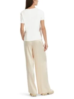 Marc Cain T-Shirt Mit Tiger-Applikation 10725070 7 Marc Cain T-Shirt Mit Tiger-Applikation 10725070 -Woehrl Populaire Boutique Marc Cain Co HerbstWinter 2023 110 VC4832J49 3