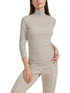 Marc Cain Figurnahes Rollkragen T-Shirt 10725069 10 Marc Cain Figurnahes Rollkragen T-Shirt 10725069 -Woehrl Populaire Boutique Marc Cain Co HerbstWinter 2023 132 VC4812J07 5