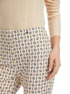 Marc Cain Hose FREDERICA Im Grafischen Print 10725071 9 Marc Cain Hose FREDERICA Im Grafischen Print 10725071 -Woehrl Populaire Boutique Marc Cain Co HerbstWinter 2023 132 VC8128J04 4