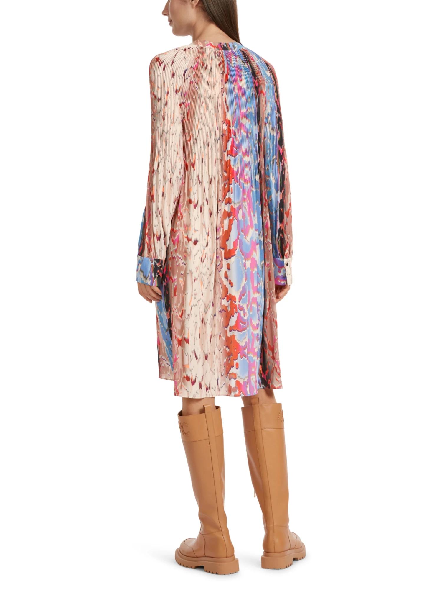 Marc Cain Plissiertes Kleid Rethink Together 10725081 3 Marc Cain Plissiertes Kleid Rethink Together 10725081 – Bild 3