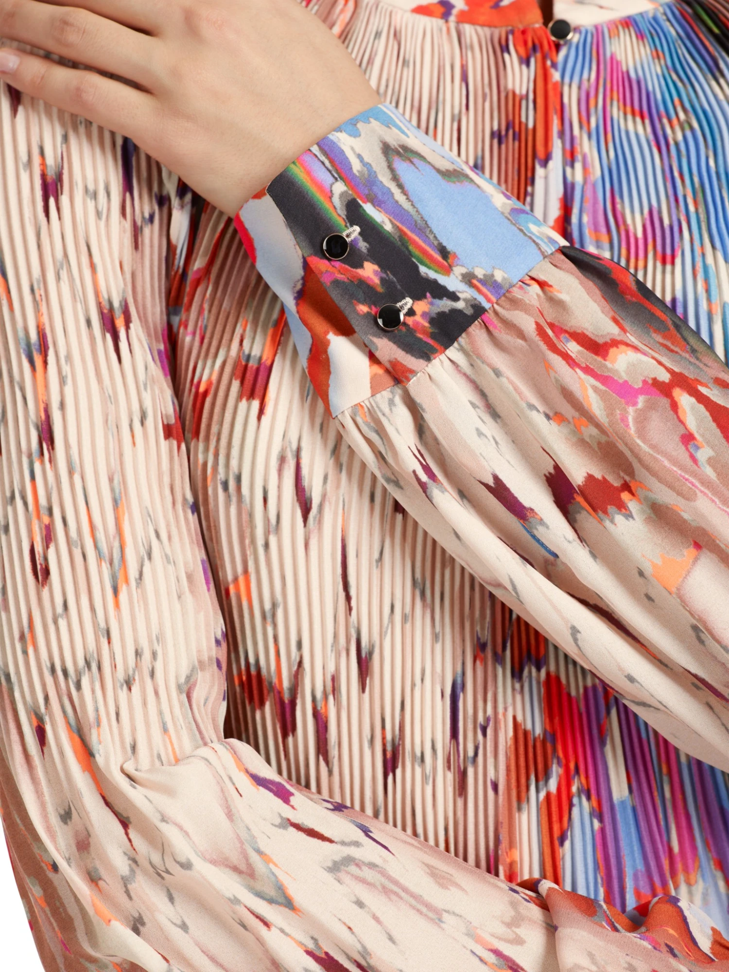 Marc Cain Plissiertes Kleid Rethink Together 10725081 5 Marc Cain Plissiertes Kleid Rethink Together 10725081 – Bild 5