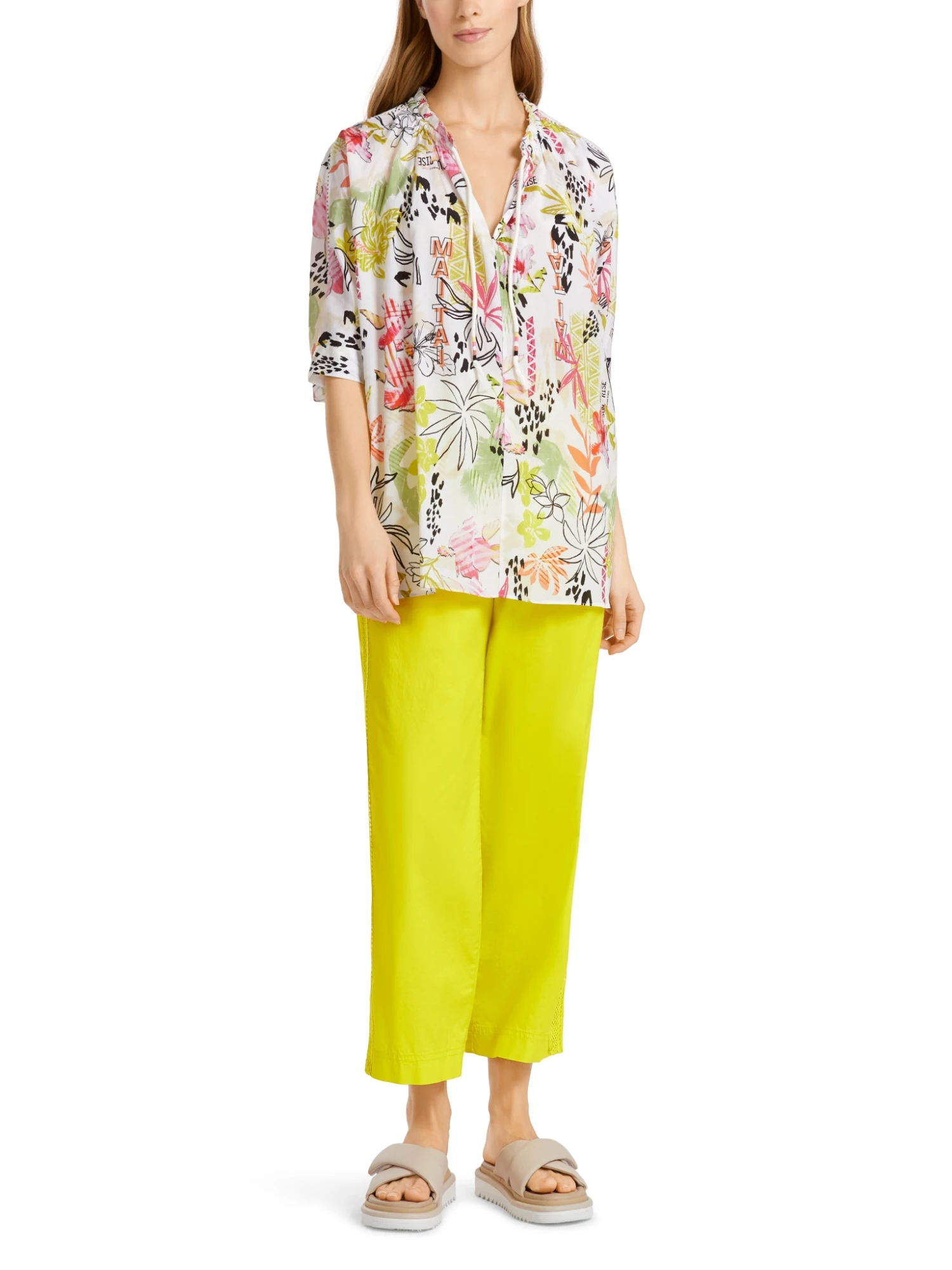 Marc Cain Bedruckte Bluse Mit Blumen-Dessin 10723568 2 Marc Cain Bedruckte Bluse Mit Blumen-Dessin 10723568 – Bild 2