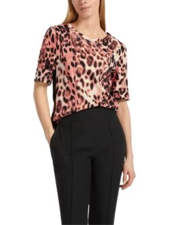 Marc Cain Baumwollripp-Shirt Mit Leo-Print 10725369 -Woehrl Populaire Boutique Marc Cain Sp HerbstWinter 2023 278 VS4825J08 5