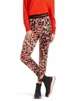 Marc Cain Bleistifthose SOFIA Mit Leo-Print 10725373 -Woehrl Populaire Boutique Marc Cain Sp HerbstWinter 2023 278 VS8127J07 5