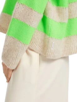 Marc Cain Streifenpullover Knitted In Germany 10725386 9 Marc Cain Streifenpullover Knitted In Germany 10725386 -Woehrl Populaire Boutique Marc Cain Sp HerbstWinter 2023 548 VS4105M03 4