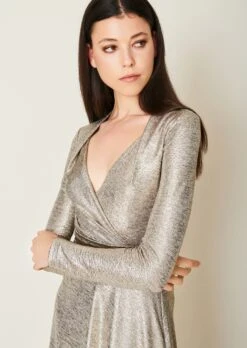 Talbot Runhof Kleid Aus Brass Metallic Stretch 10649021 7 Talbot Runhof Kleid Aus Brass Metallic Stretch 10649021 -Woehrl Populaire Boutique OS0117 02 Dofina2 FK35 181 213a 4